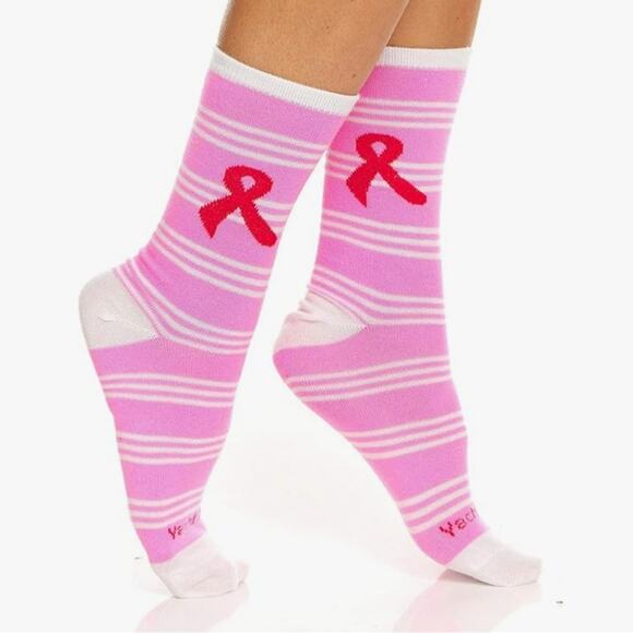 NWT 1 pair Breast Cancer Awareness Socks Unisex SZ 6-10 Pink/White Stripe - Picture 1 of 2